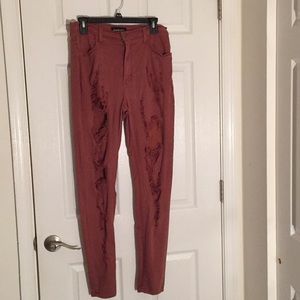 Super distressed jeans